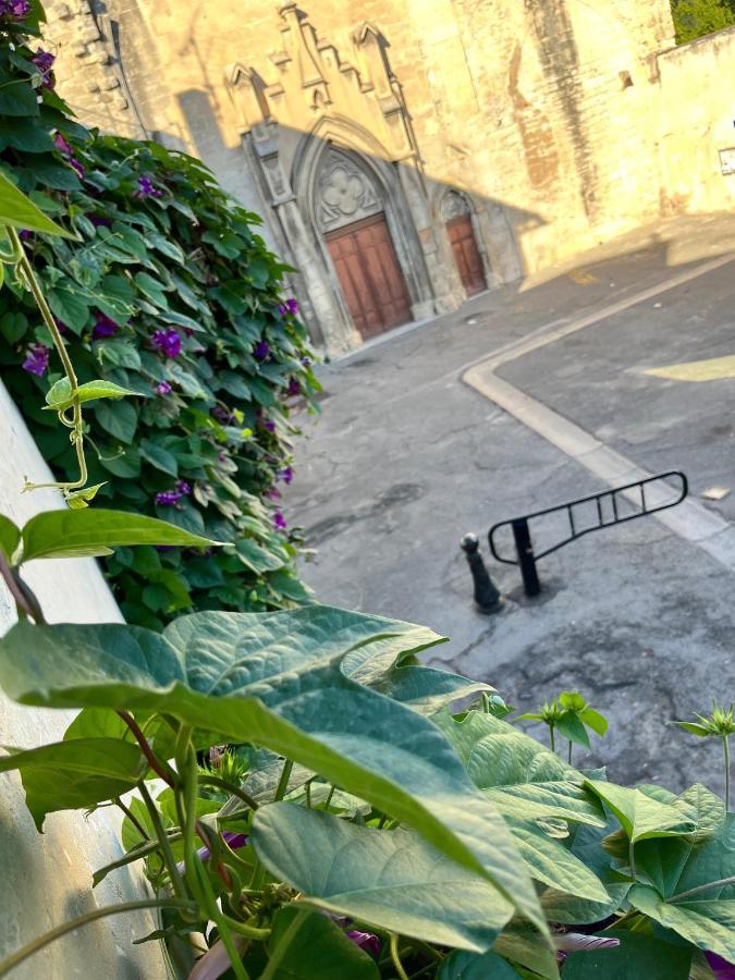Le Donjon De La Roquette Daire Arles Dış mekan fotoğraf